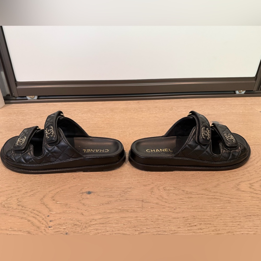 100% authentic CHANEL Black Calfskin “dad” Sandals with CC Logo size39 - Picture 7 of 8